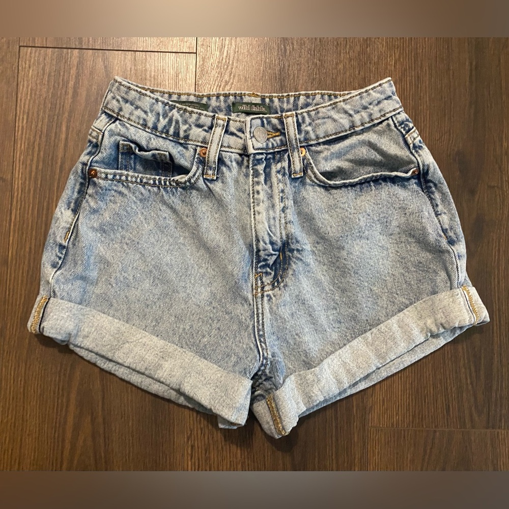 Women’s Wild Fable High Rise Jean Shorts 25R